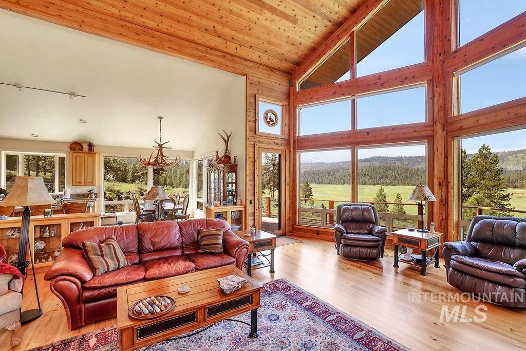 2510 Price Valley Road Property Photo 16