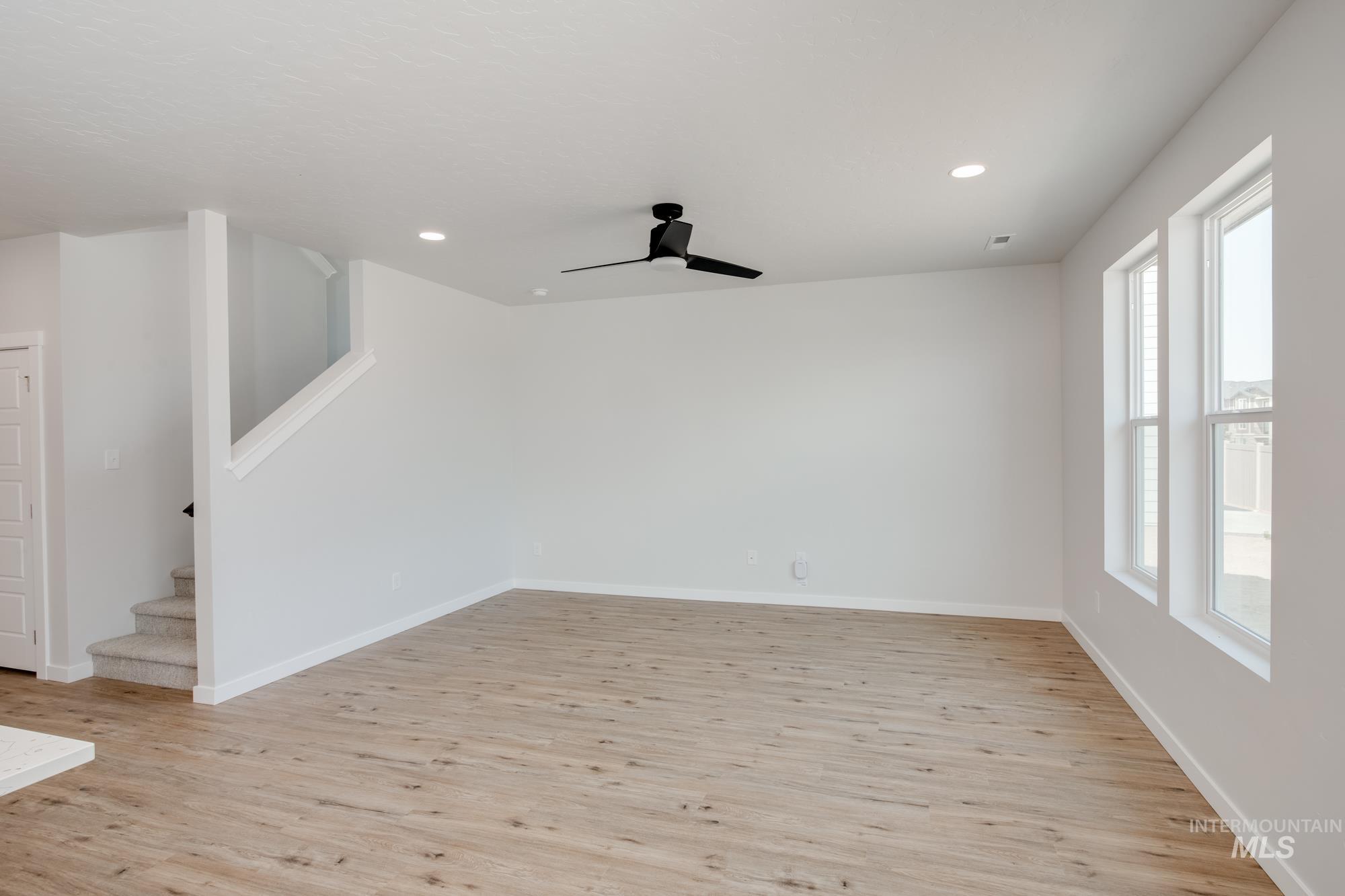5011 S Amorita Ave Property Photo 11