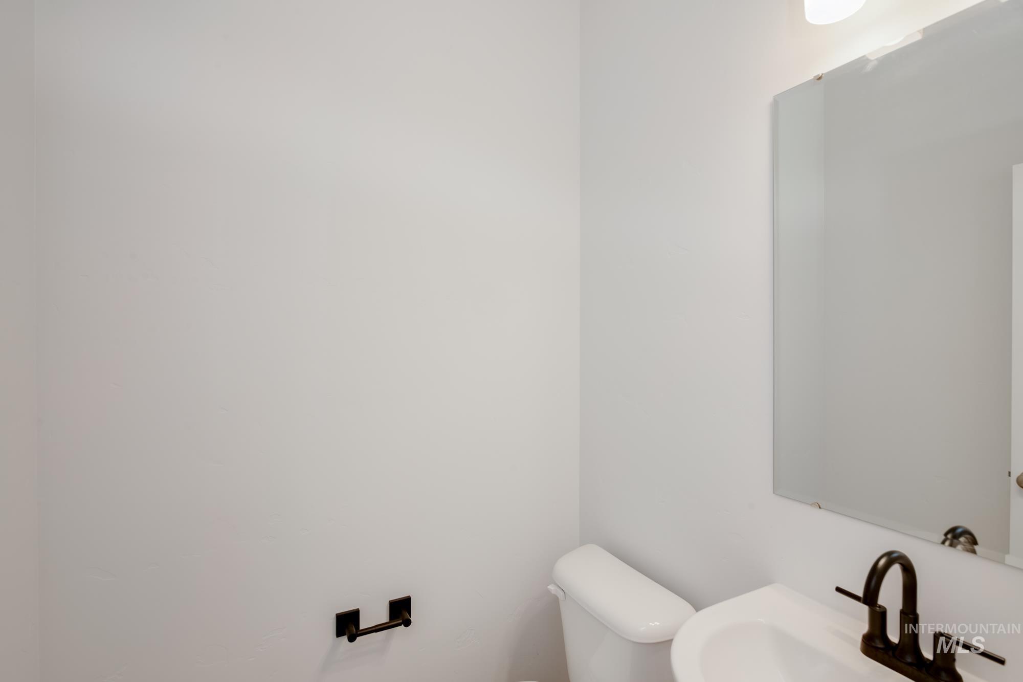 5011 S Amorita Ave Property Photo 12
