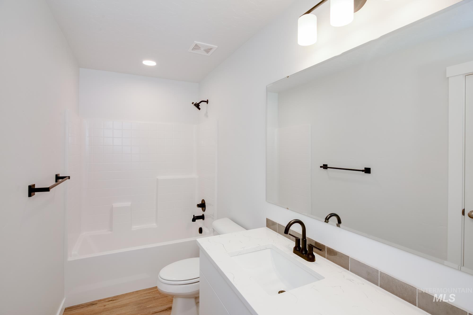 5011 S Amorita Ave Property Photo 15