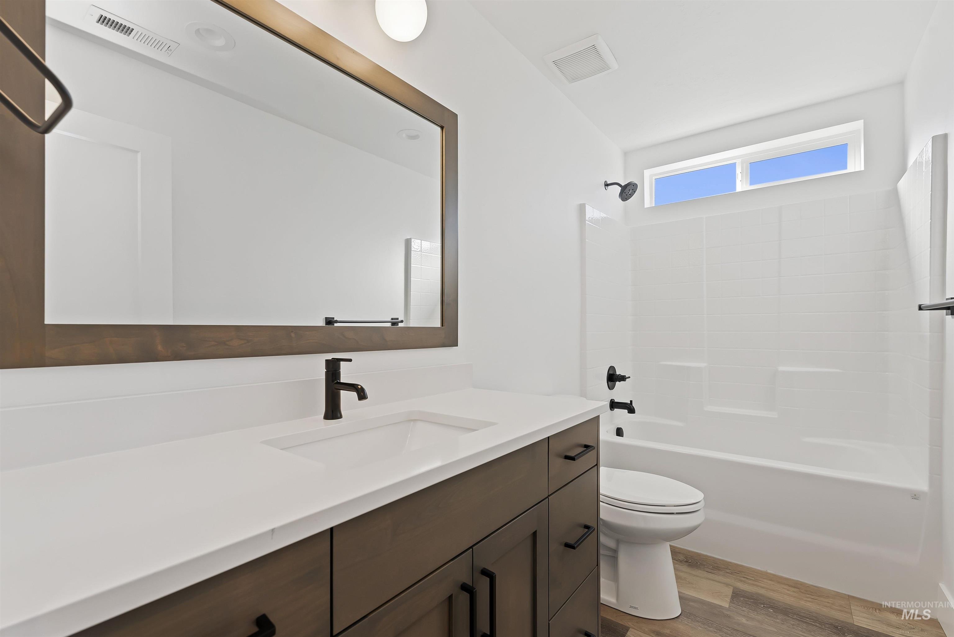 2358 E Monhegan Drive Property Photo 25