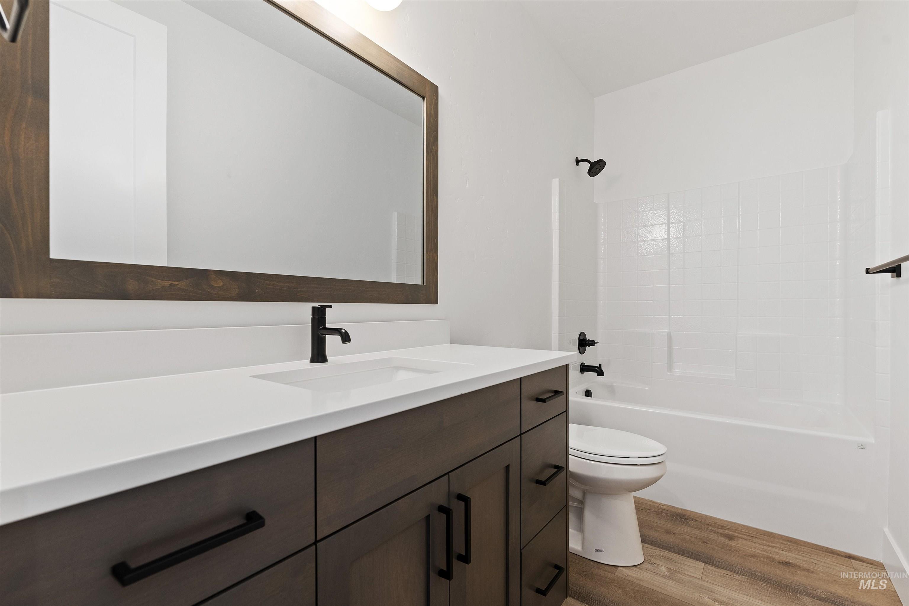 2358 E Monhegan Drive Property Photo 26