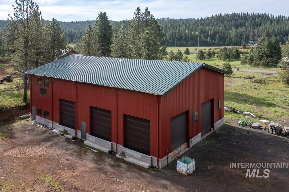 2597 Price Valley Road Property Photo 2