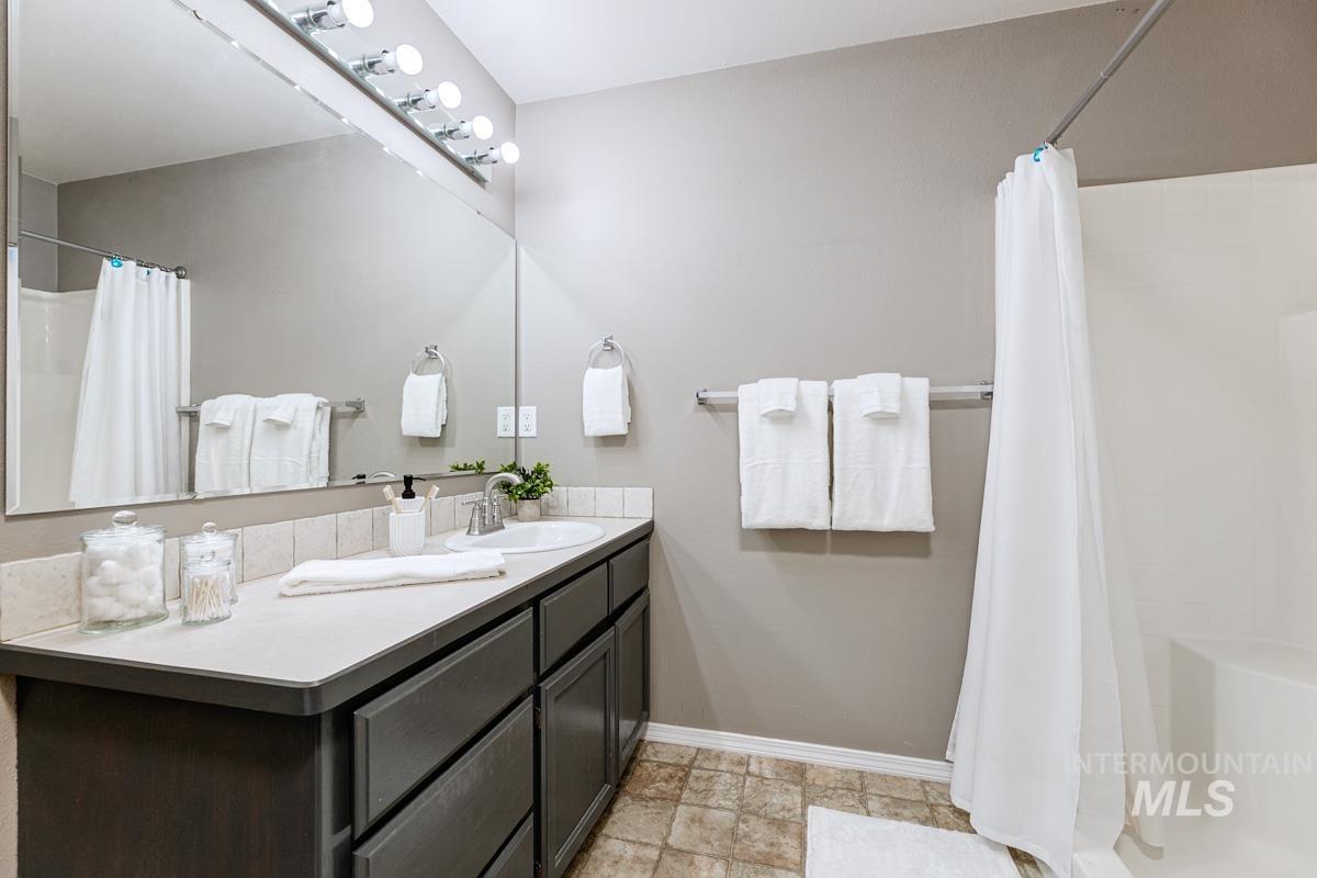 16920 N Chelford Loop Property Photo 19