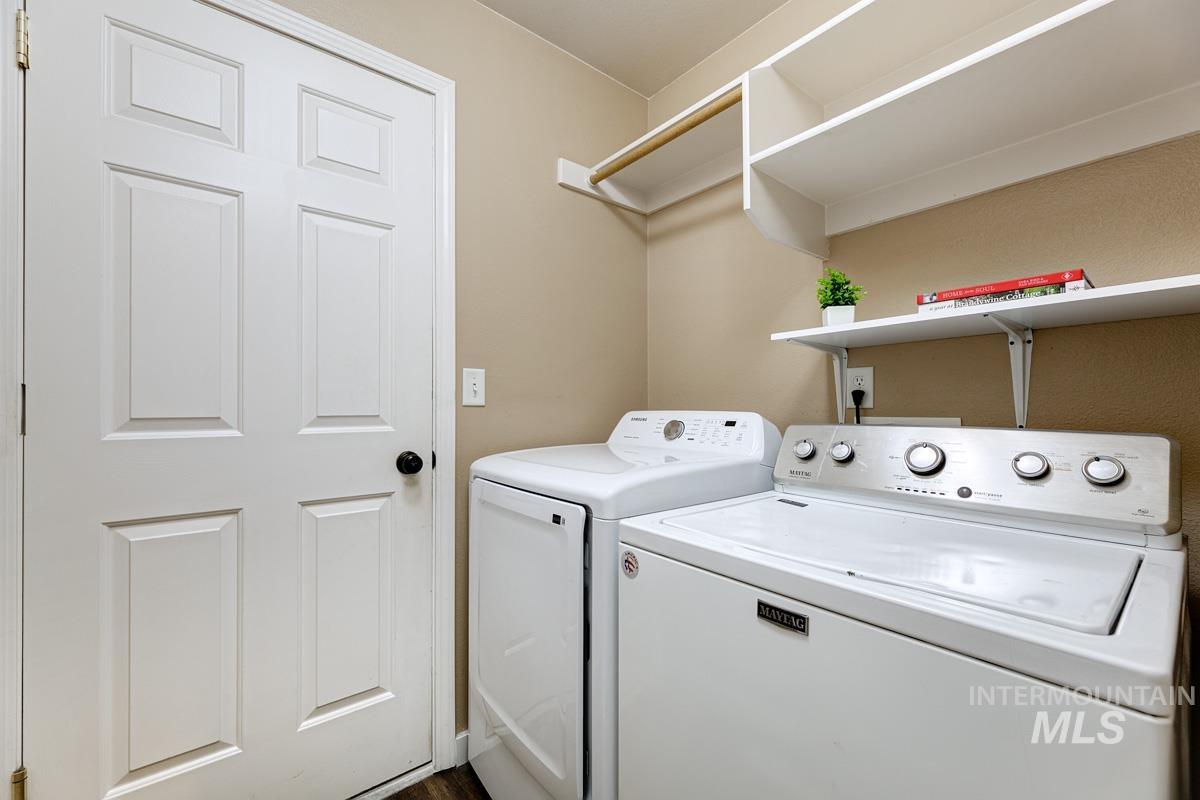 16920 N Chelford Loop Property Photo 22