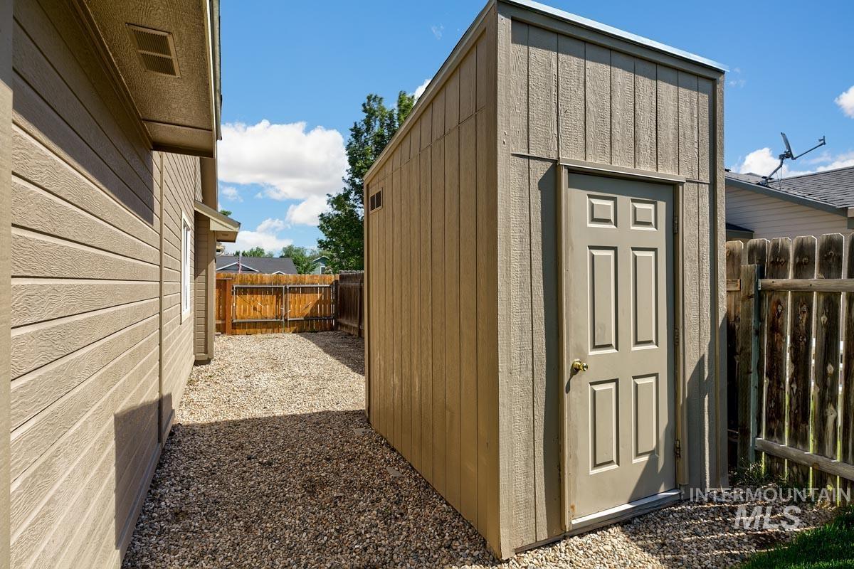 16920 N Chelford Loop Property Photo 28