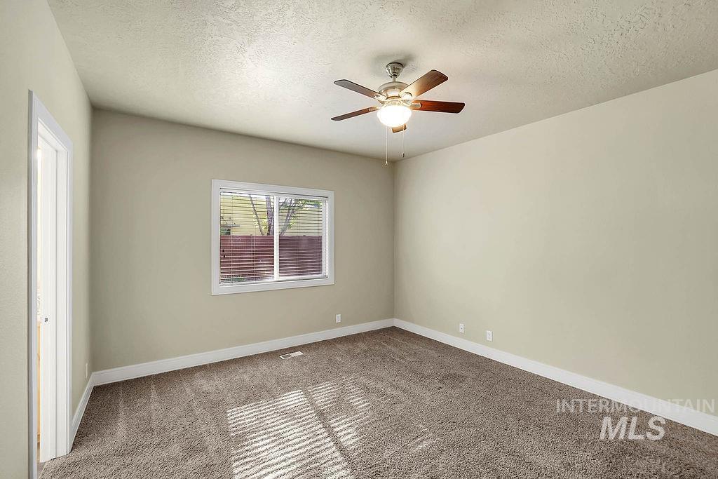 3650 North Park Crossing Ave Property Photo 24