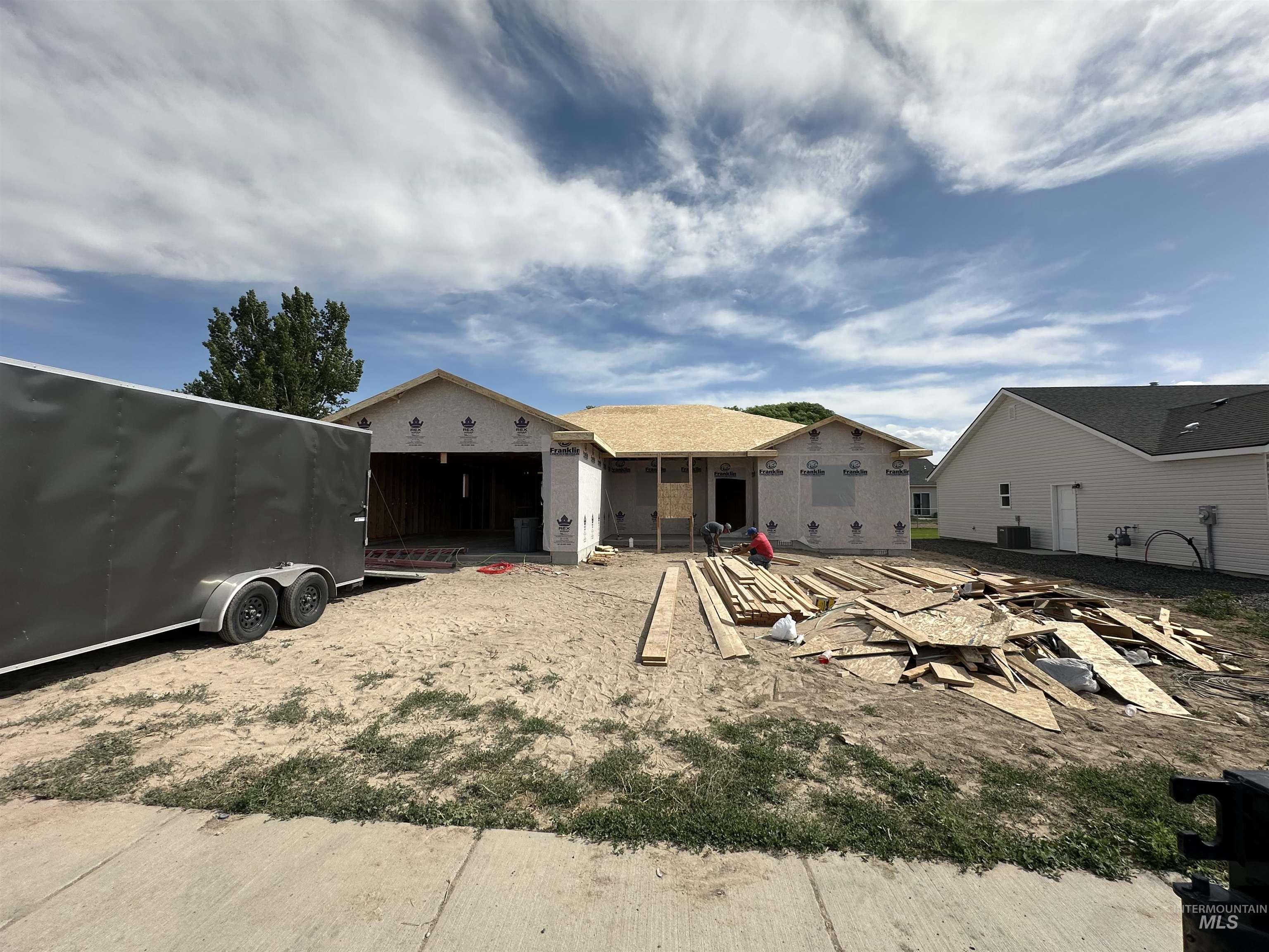 905 E 23rd Ave. Property Photo 1