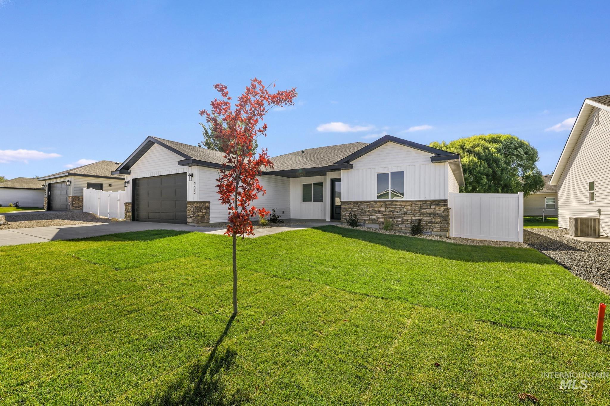 905 E 23rd Ave. Property Photo 1