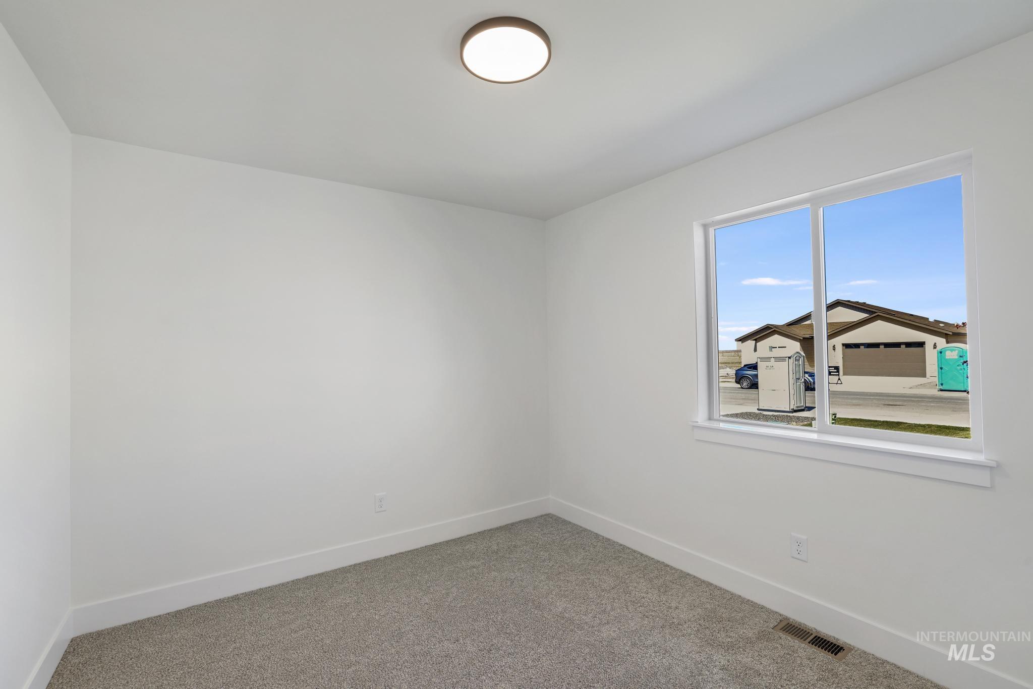 905 E 23rd Ave. Property Photo 19