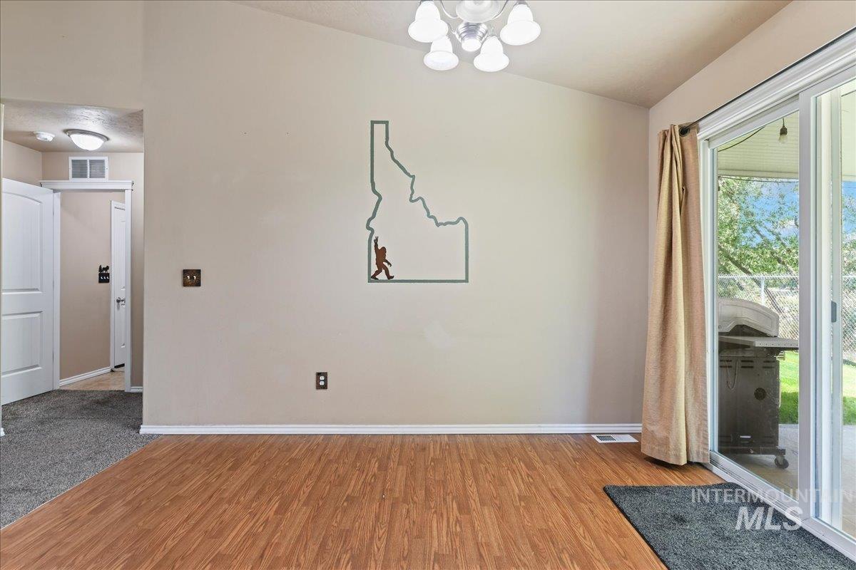 5319 Asbury Way Property Photo 10