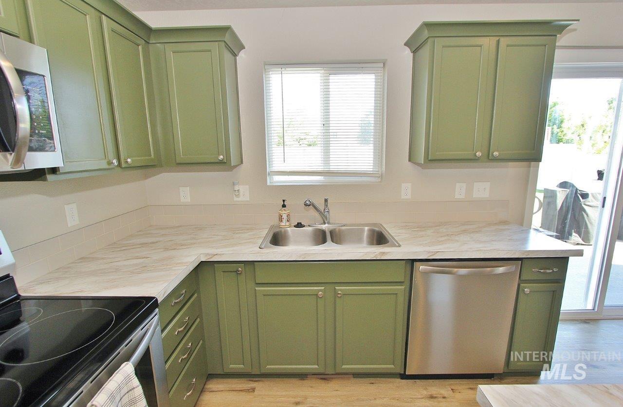10382 Scout Ridge St Property Photo 13