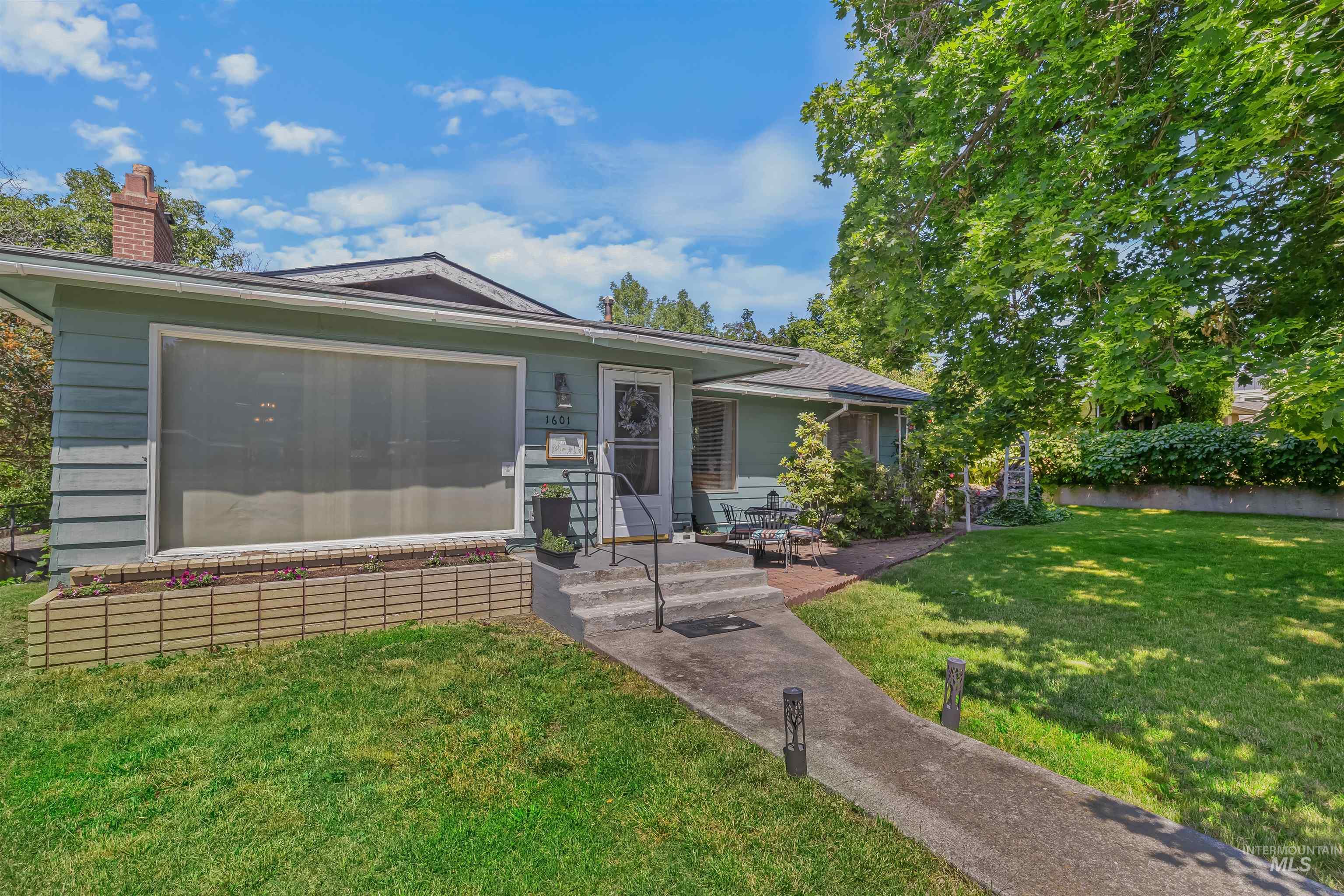 1601 20th Ave Property Photo 1