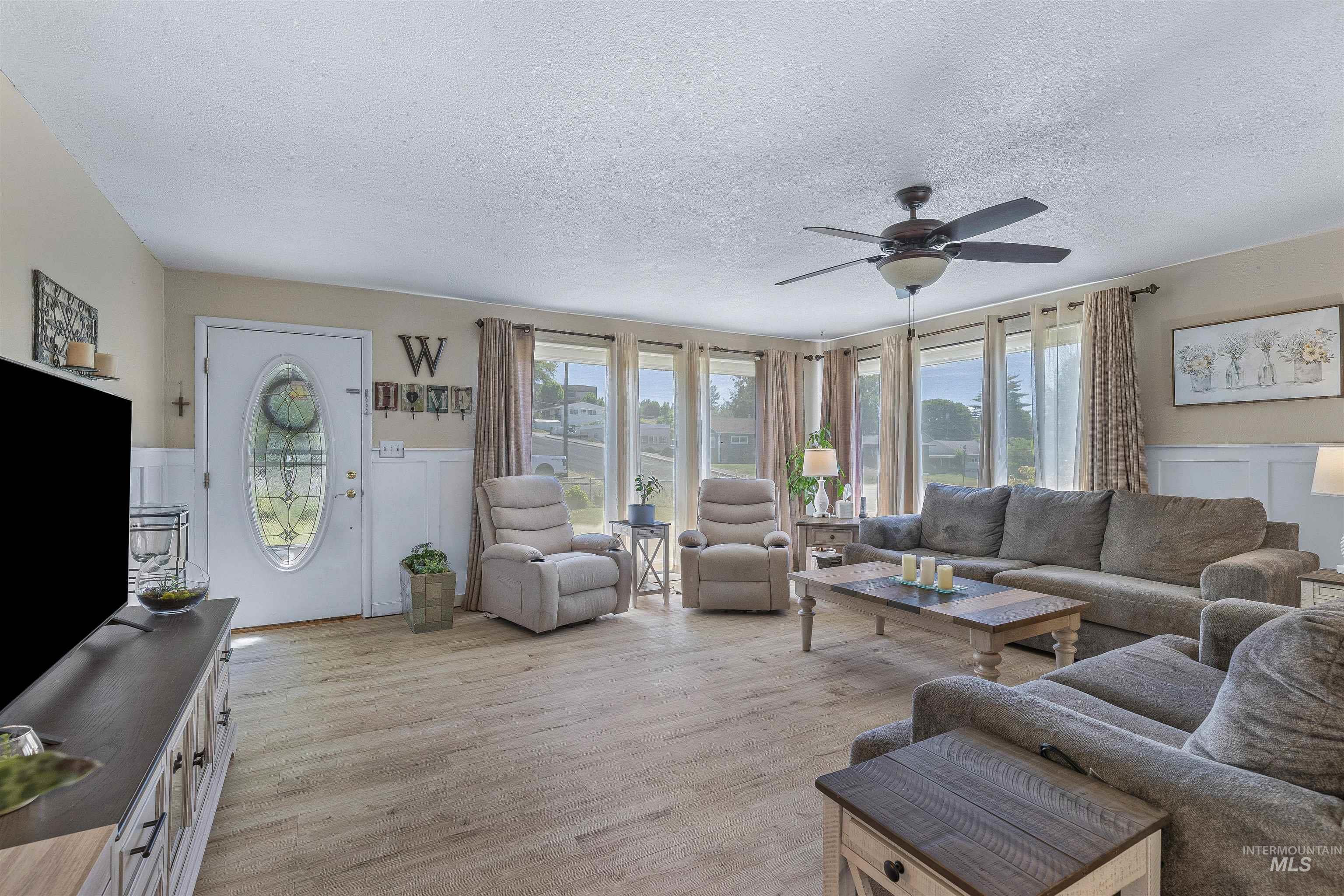 1601 20th Ave Property Photo 4