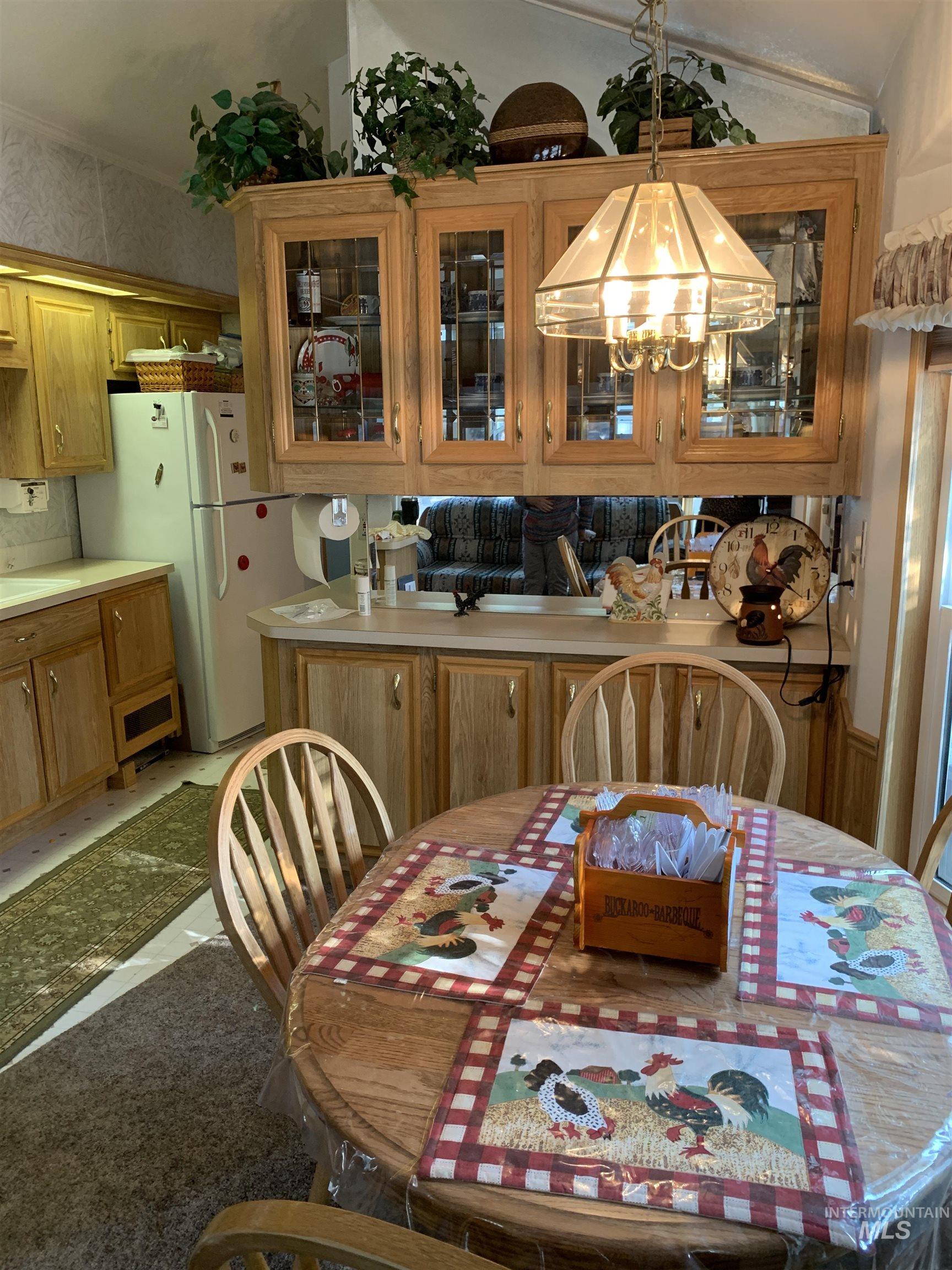 514 E13 Sawyer St Property Photo 5