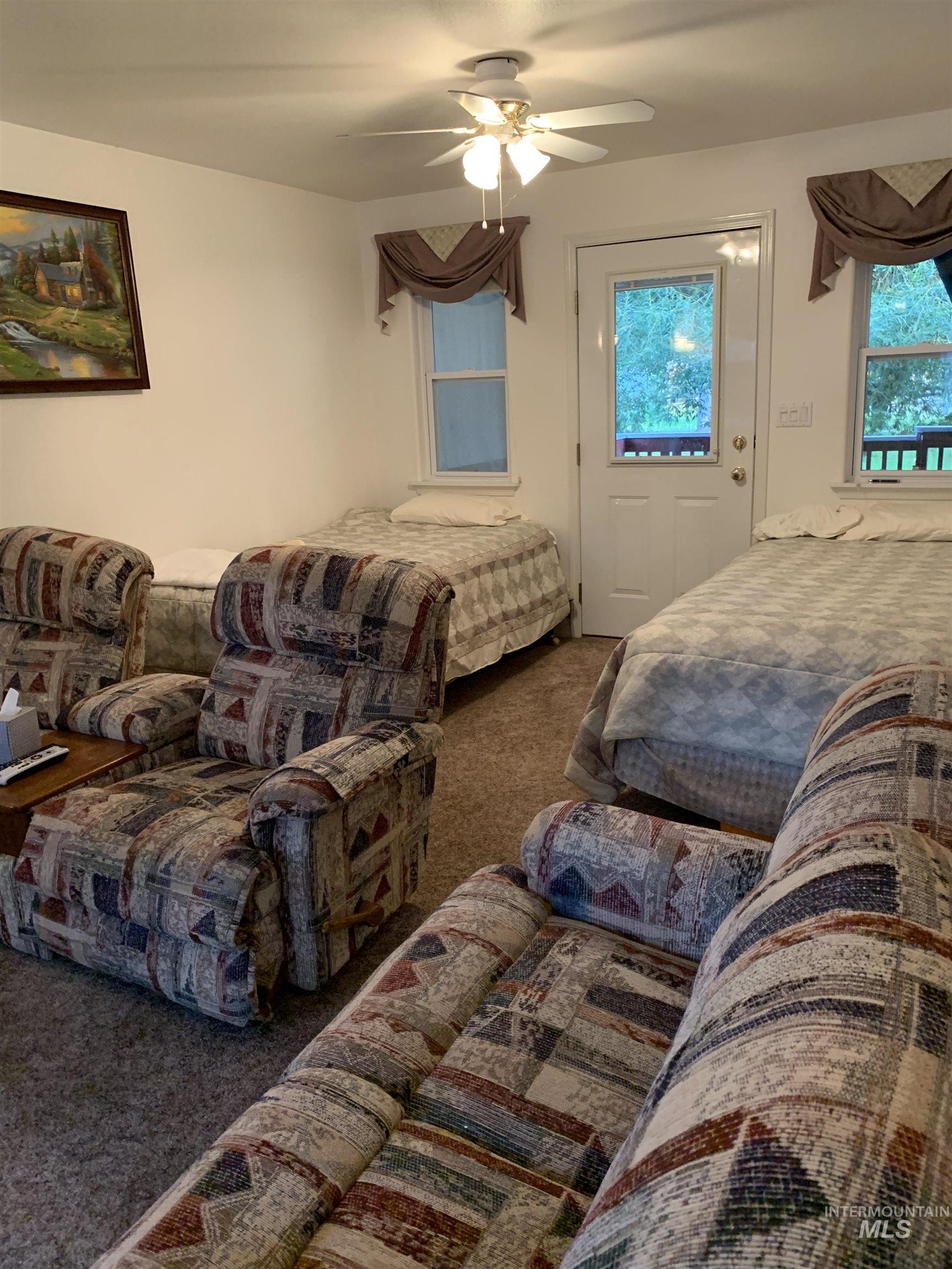 514 E13 Sawyer St Property Photo 9