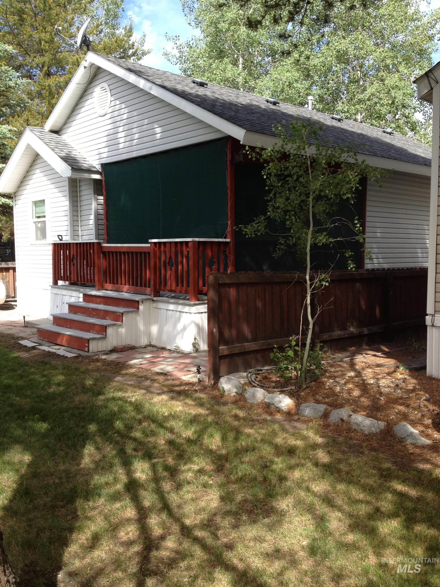514 E13 Sawyer St Property Photo 19
