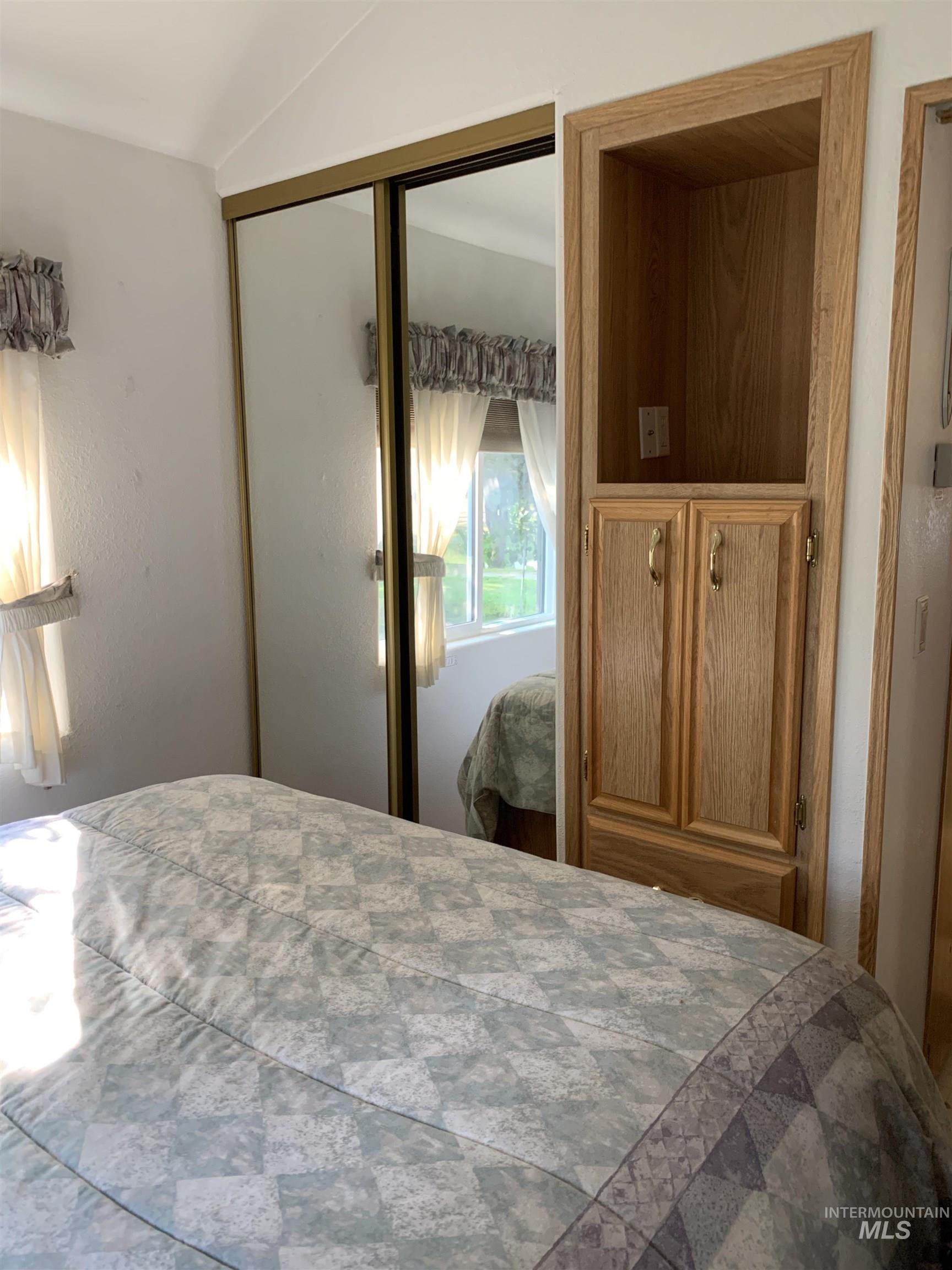 514 E13 Sawyer St Property Photo 19