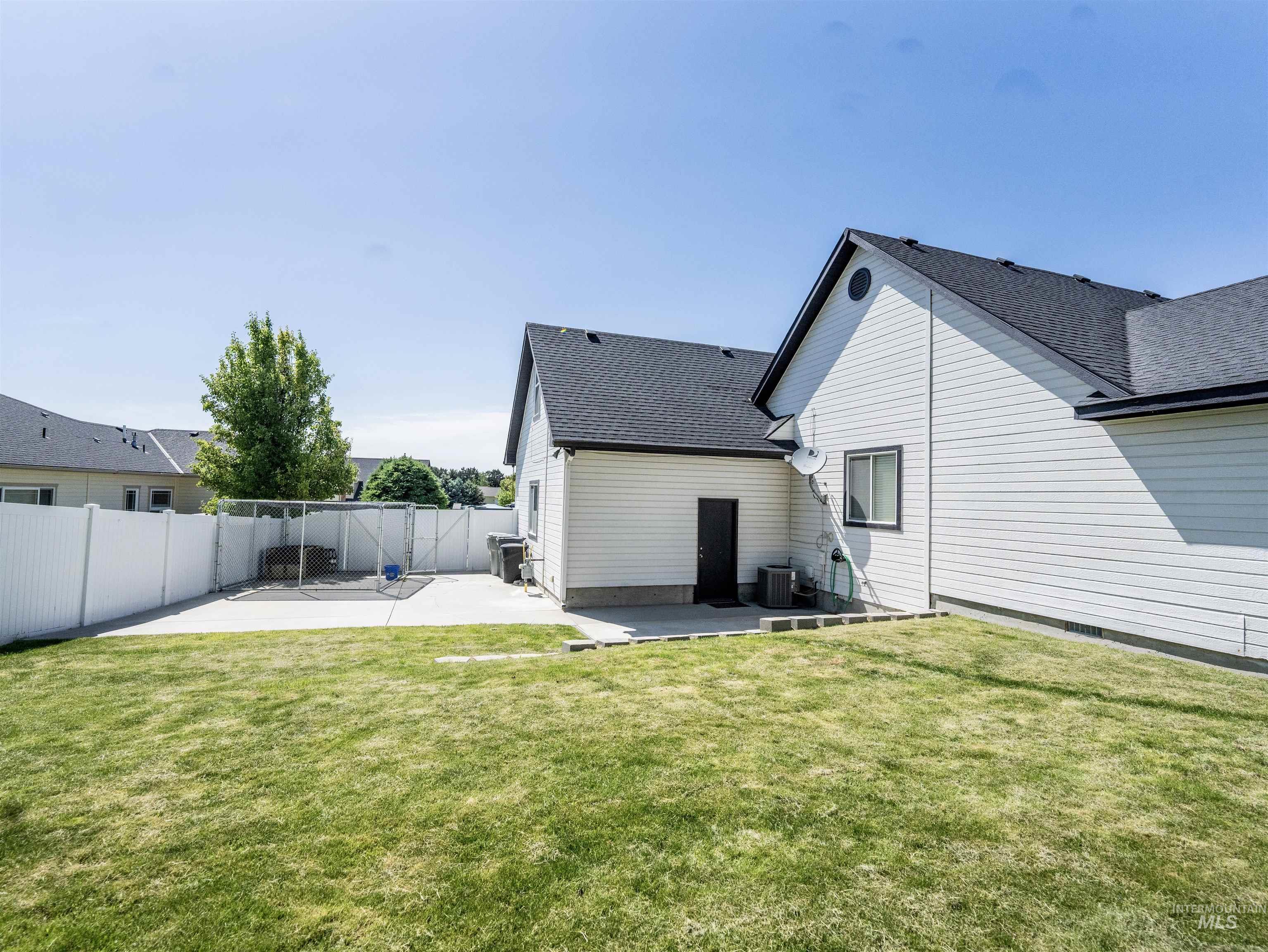 15210 Widgeon Property Photo 4