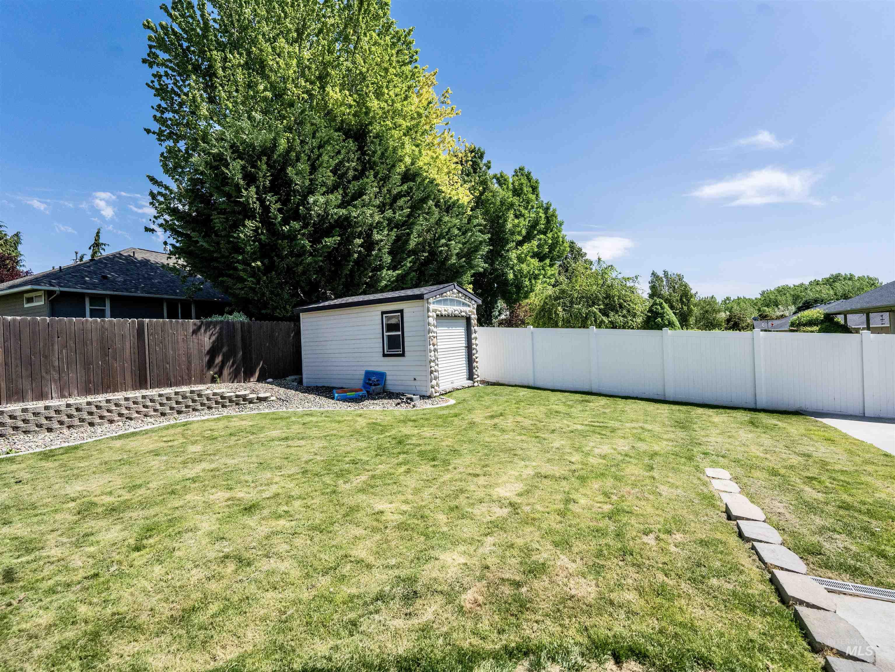15210 Widgeon Property Photo 10