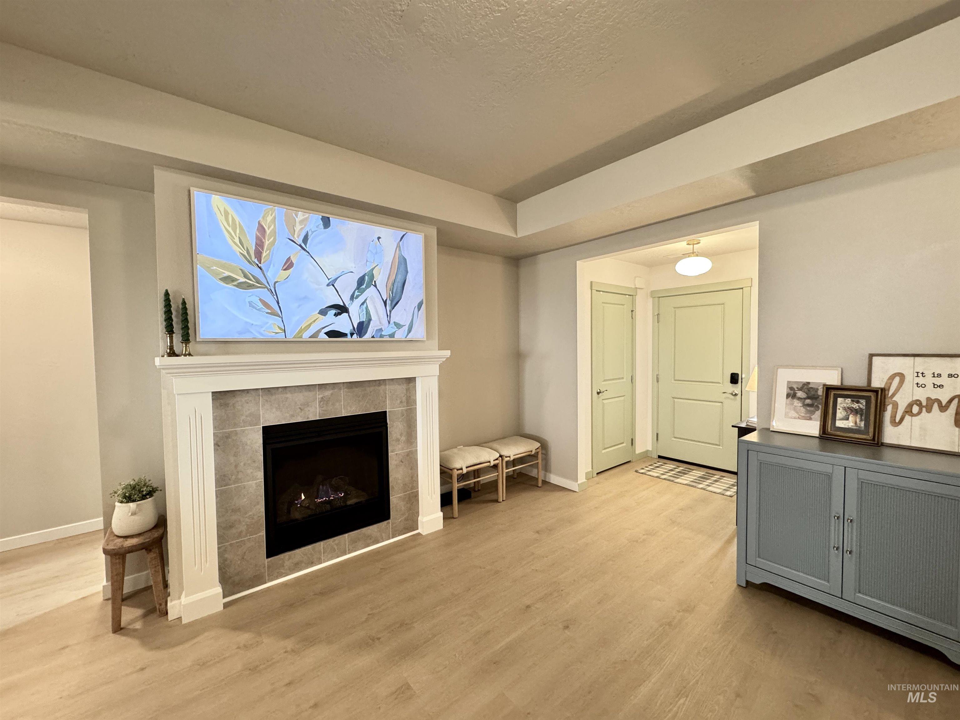 12288 Varga St Property Photo 7