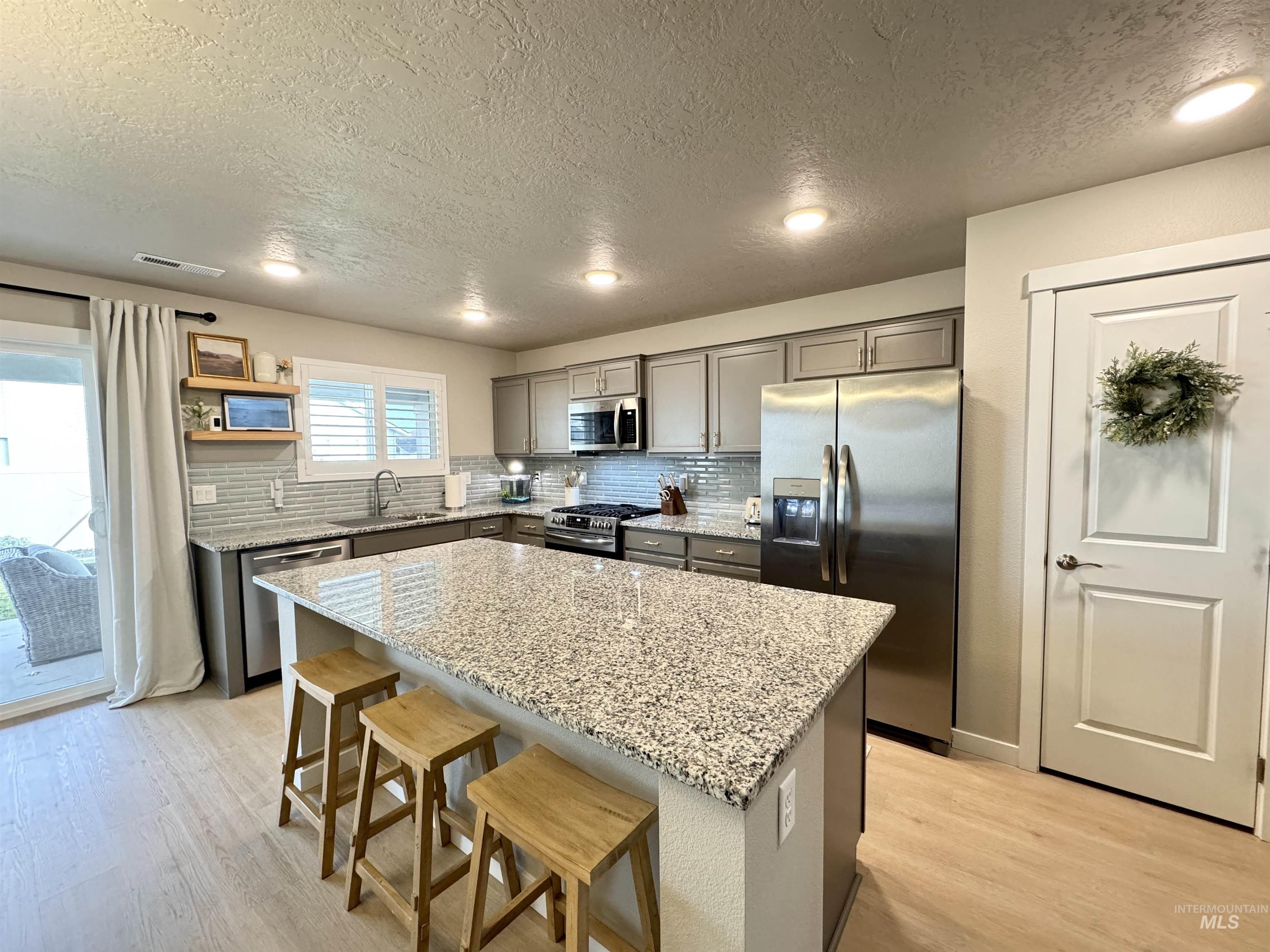 12288 Varga St Property Photo 9