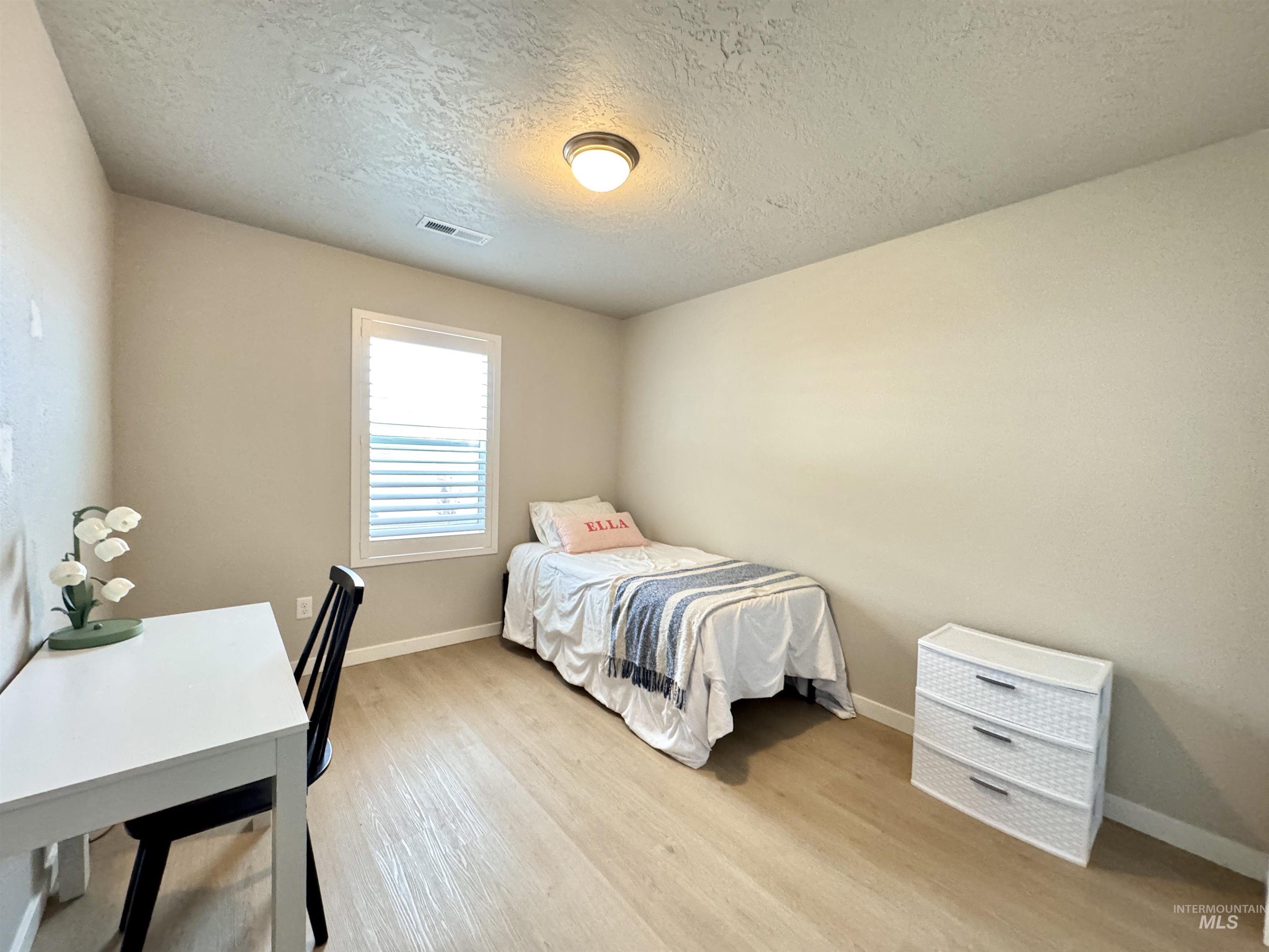 12288 Varga St Property Photo 16