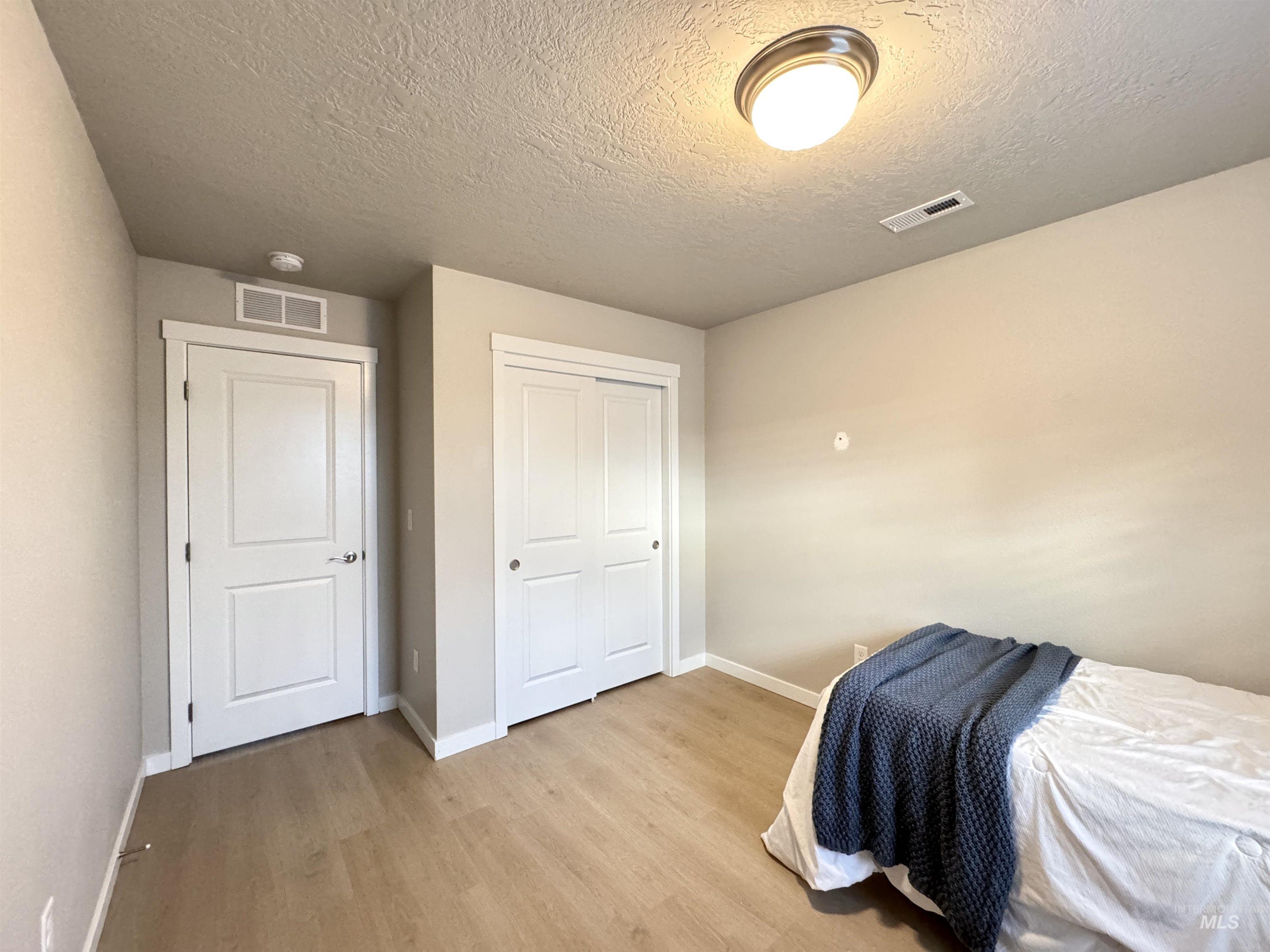 12288 Varga St Property Photo 20
