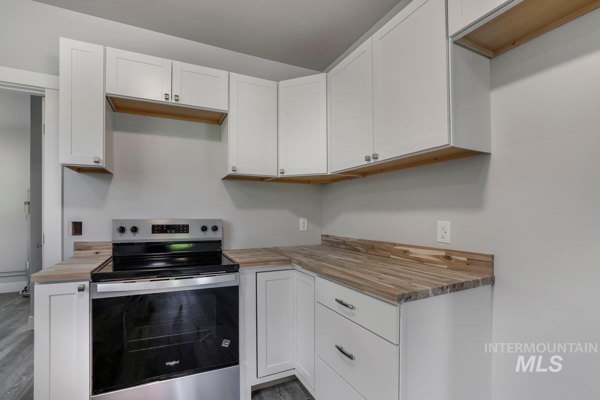 700 Poplar Ave Property Photo 16