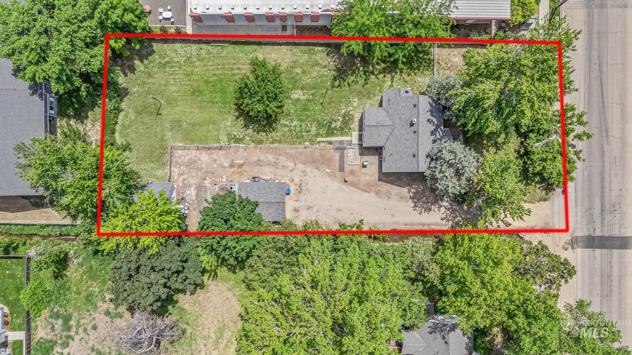404 N Allumbaugh St Property Photo 4