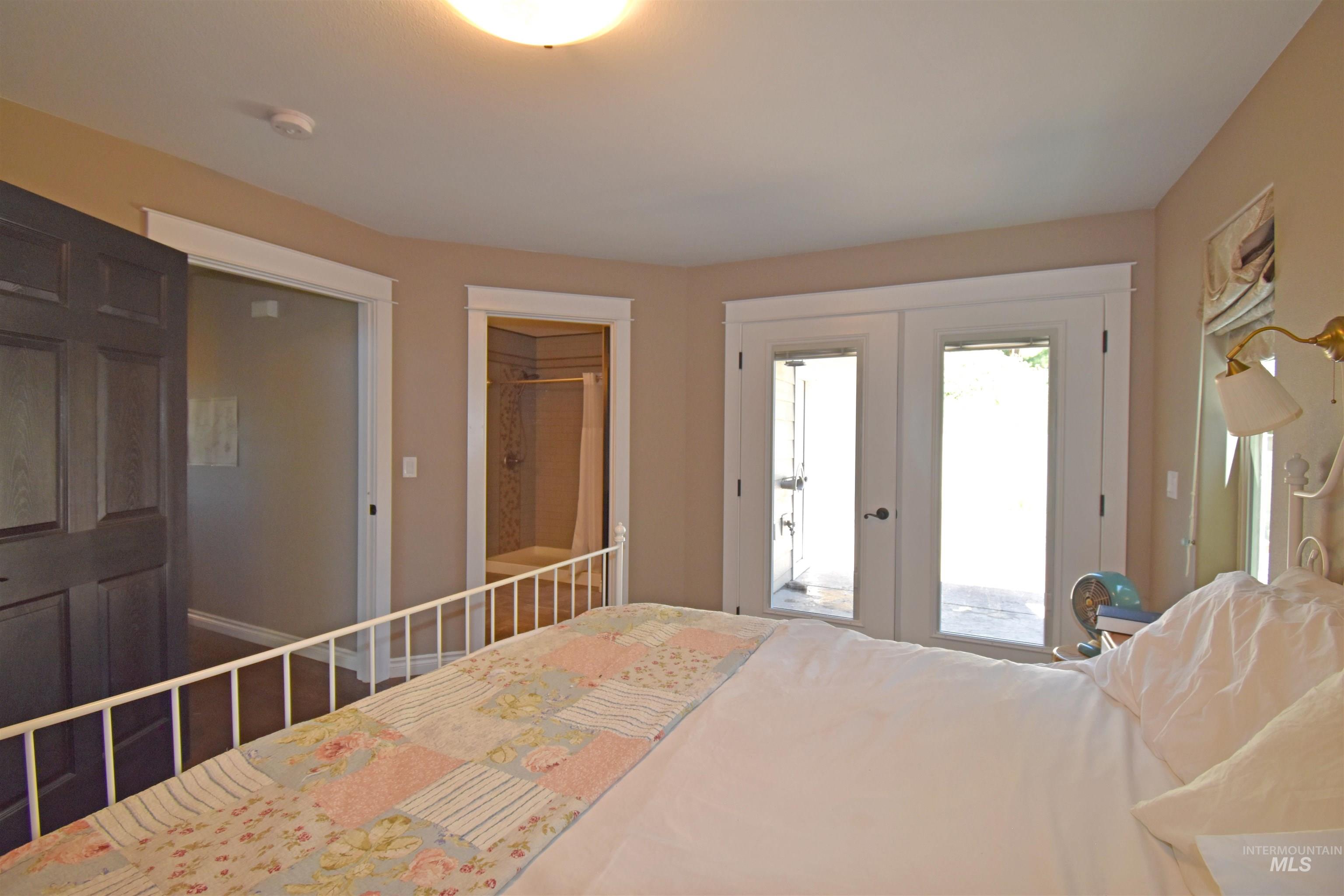 301 State Street Property Photo 8