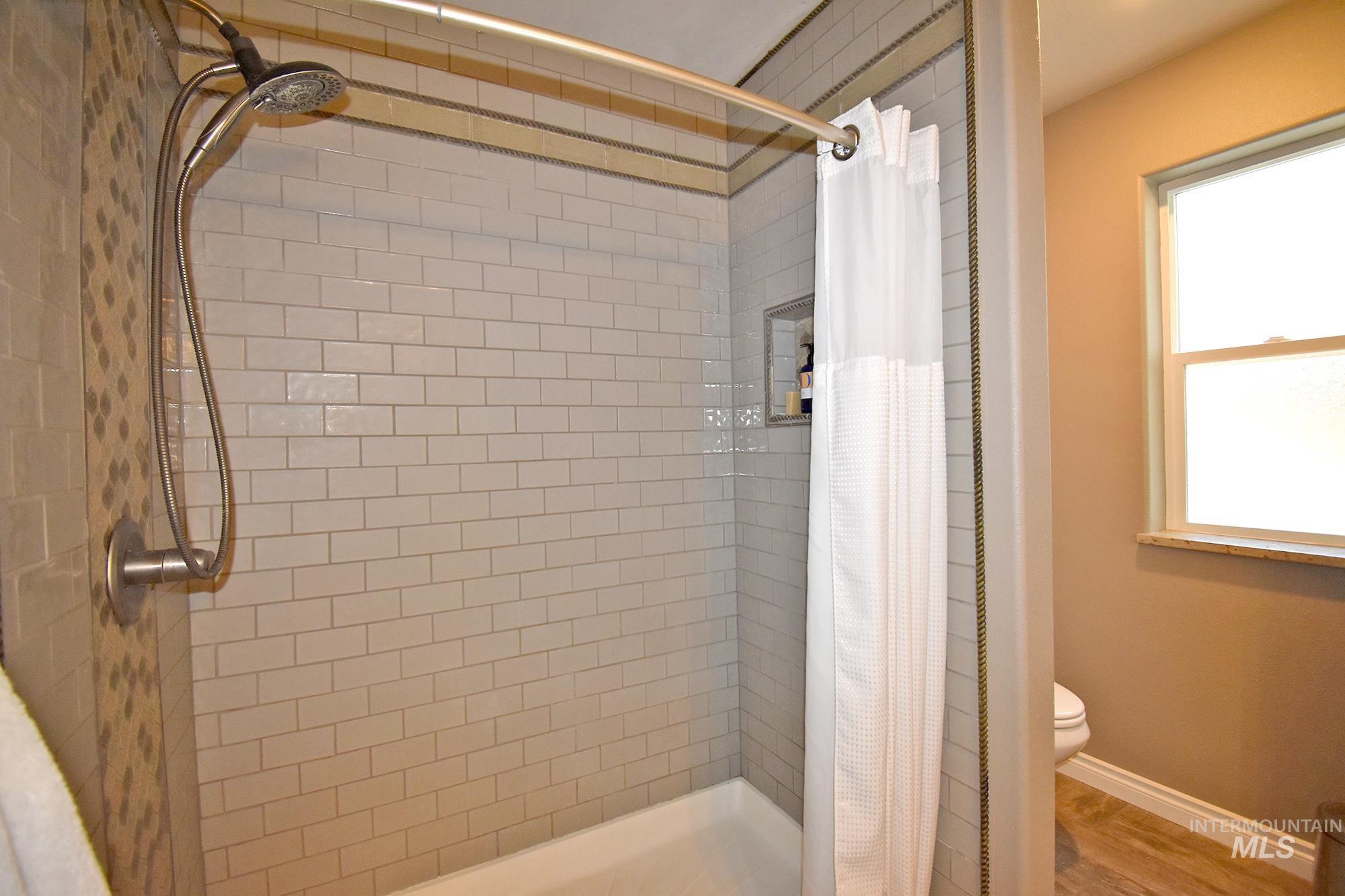 301 State Street Property Photo 10