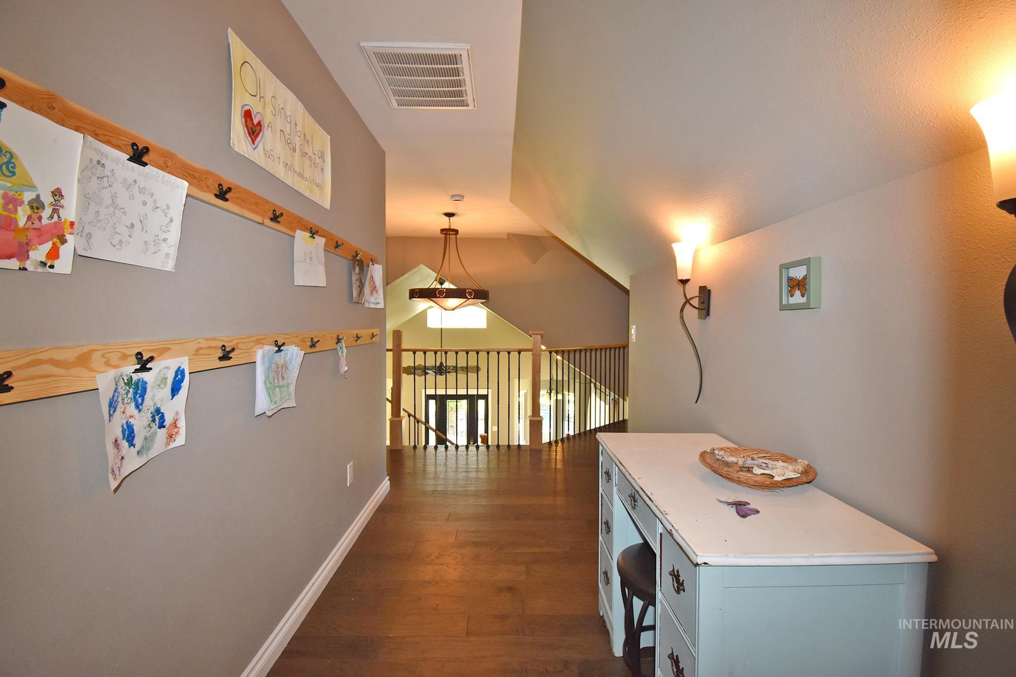 301 State Street Property Photo 19