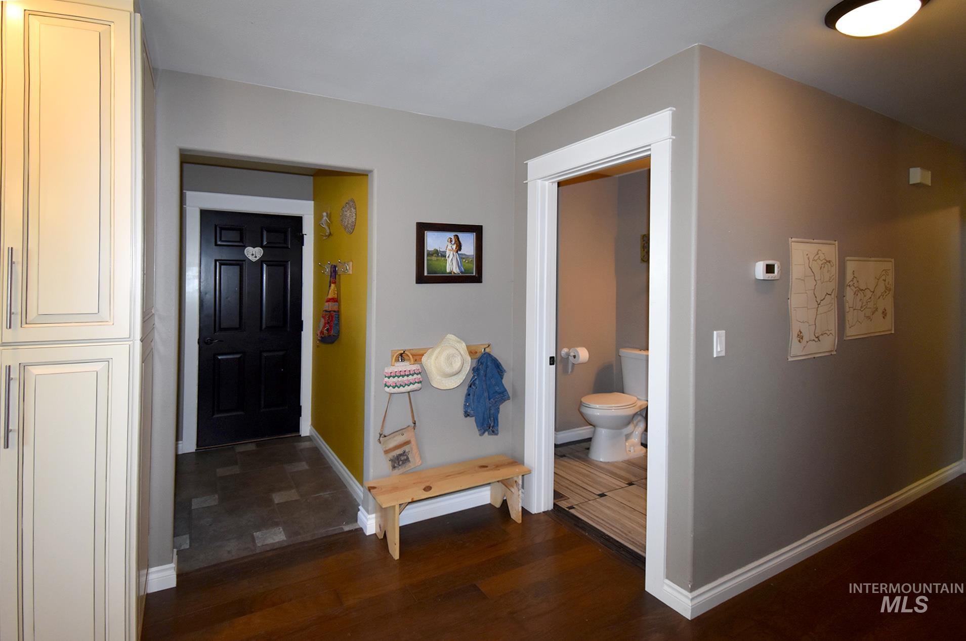 301 State Street Property Photo 40