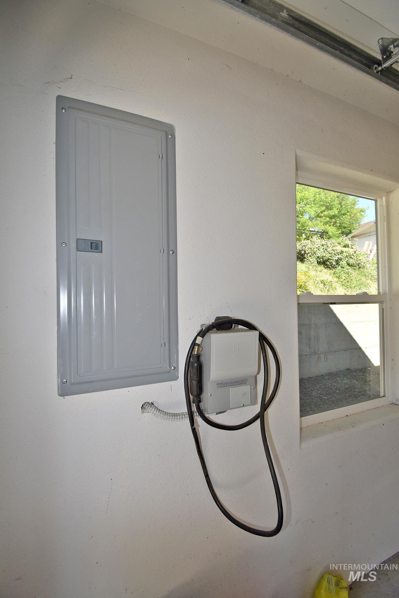 301 State Street Property Photo 41