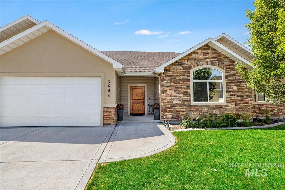 2694 Meadowbrook Dr. Property Photo 1
