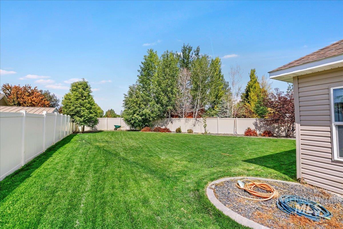 2694 Meadowbrook Dr. Property Photo 30