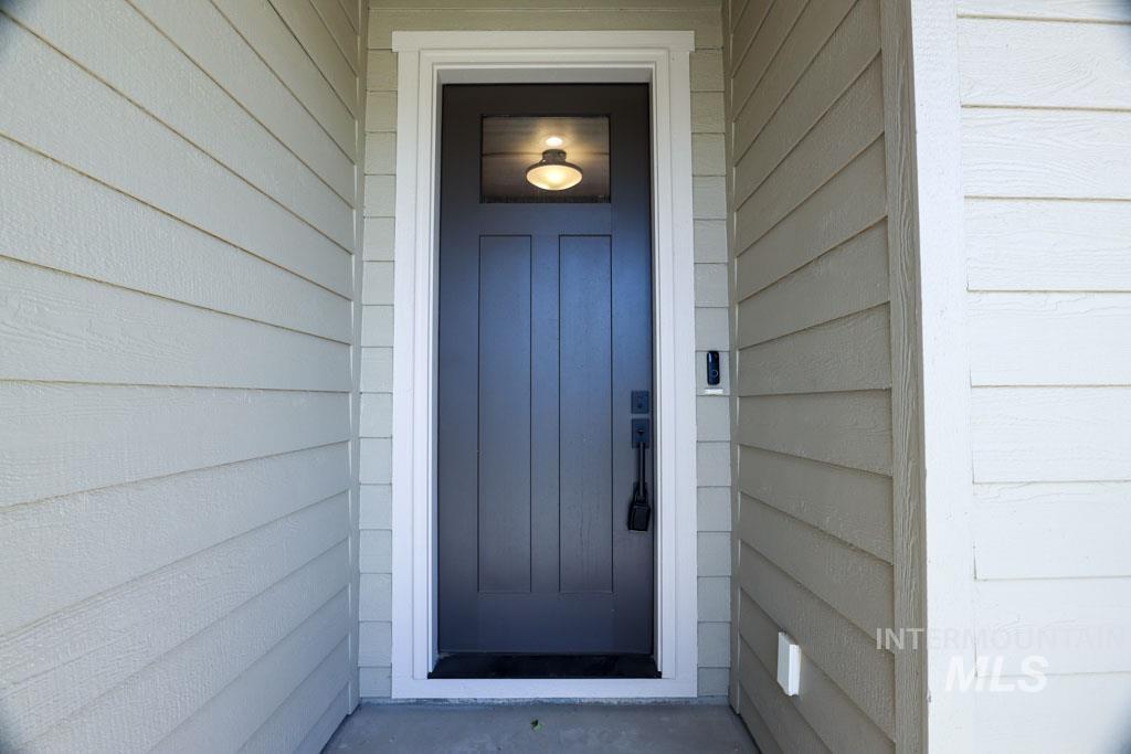 425 October Sky St Property Photo 6