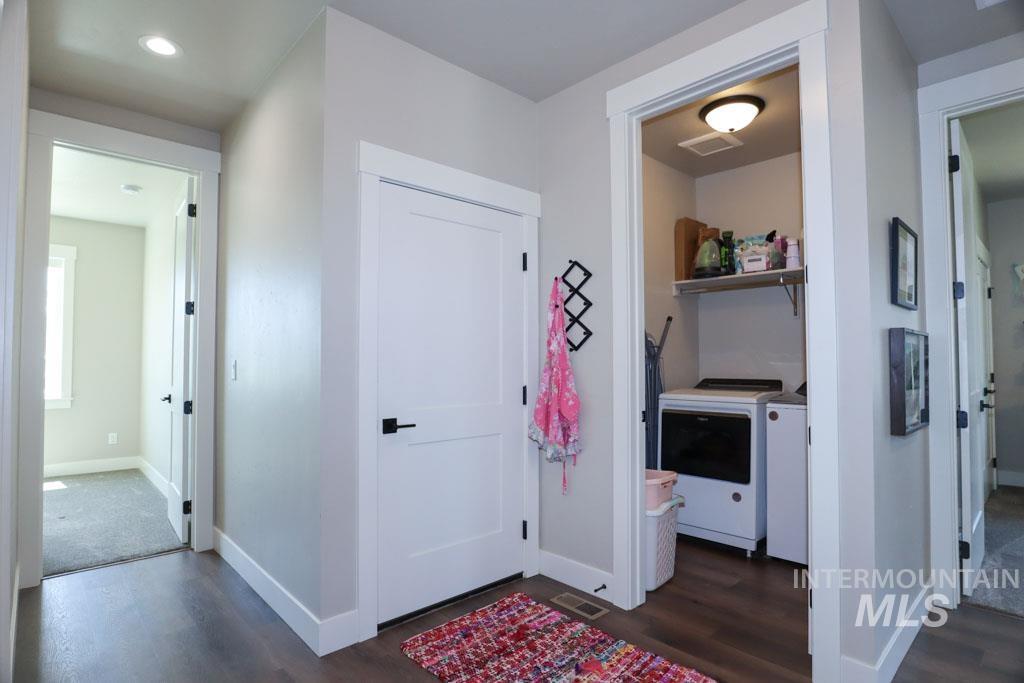 425 October Sky St Property Photo 20