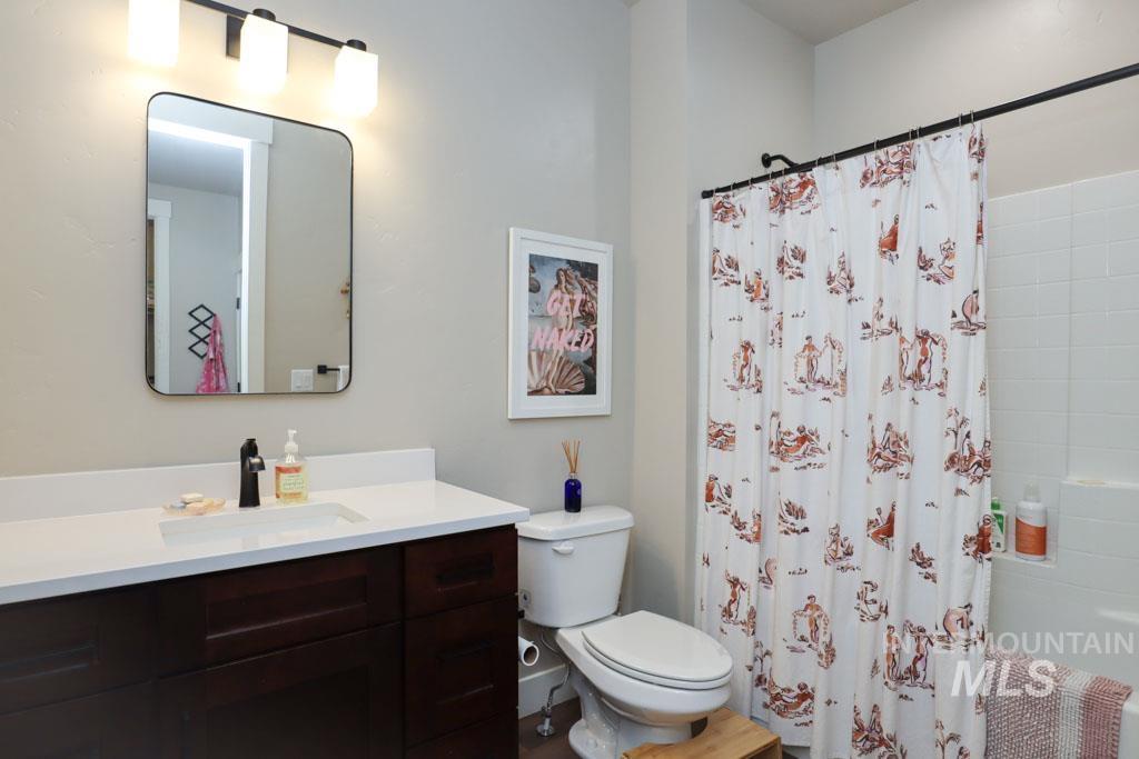 425 October Sky St Property Photo 21