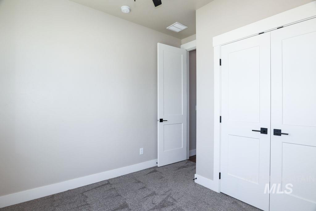 425 October Sky St Property Photo 23