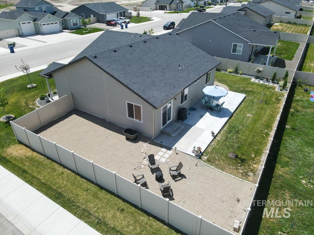 425 October Sky St Property Photo 41