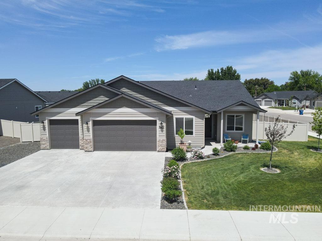 425 October Sky St Property Photo 48
