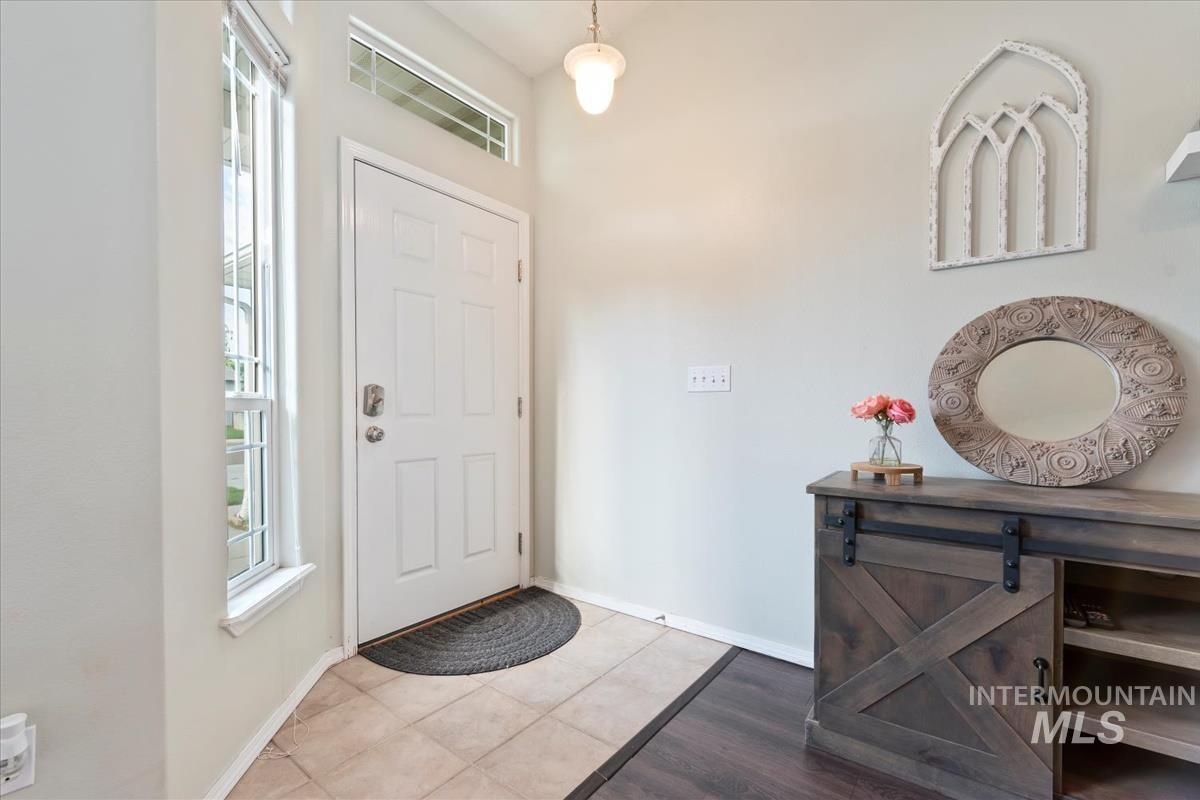 7286 E Wiltshire Lane Property Photo 3