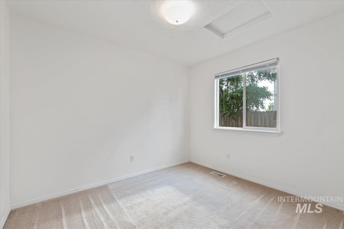7286 E Wiltshire Lane Property Photo 14