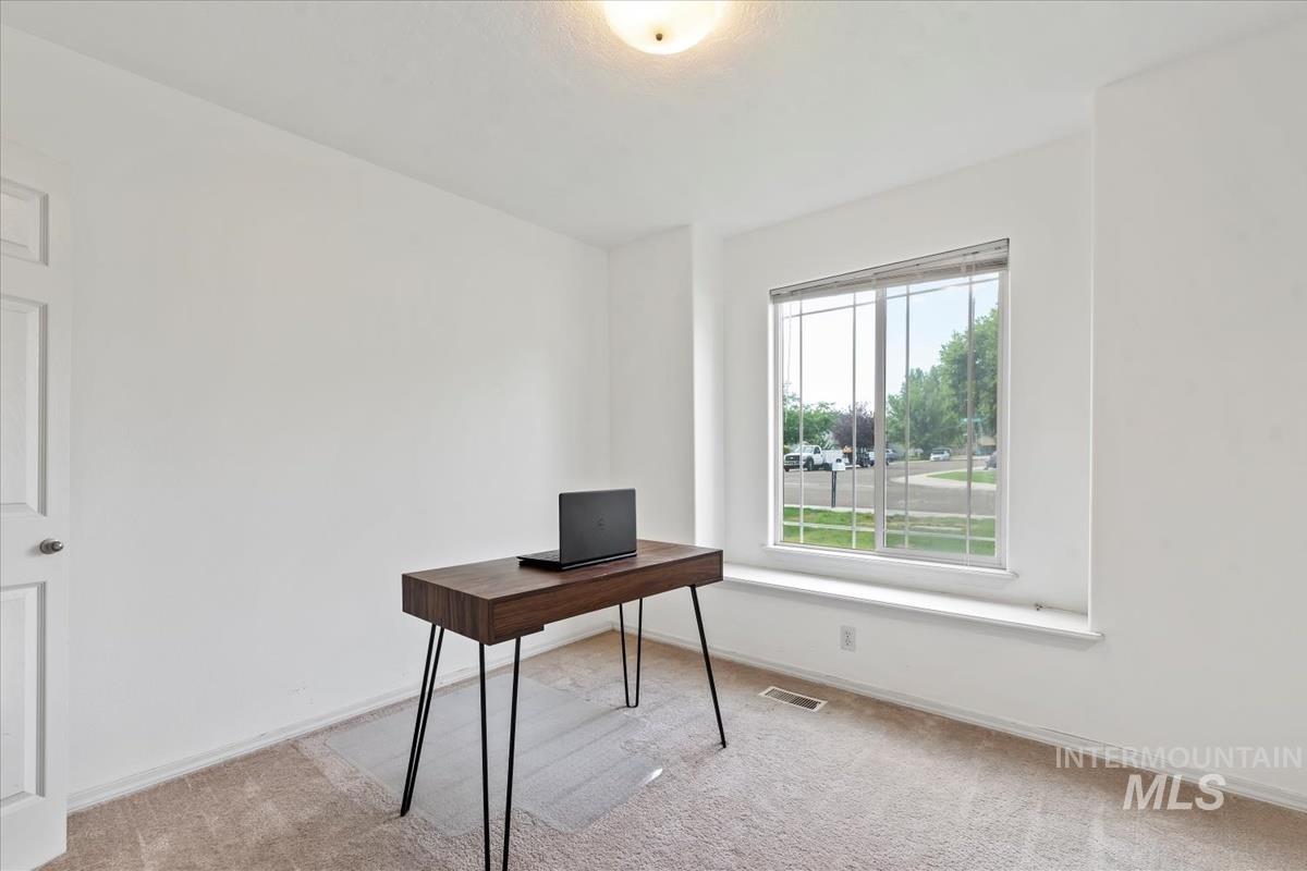 7286 E Wiltshire Lane Property Photo 15