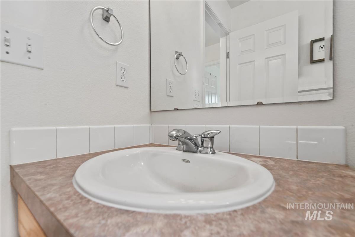 7286 E Wiltshire Lane Property Photo 17