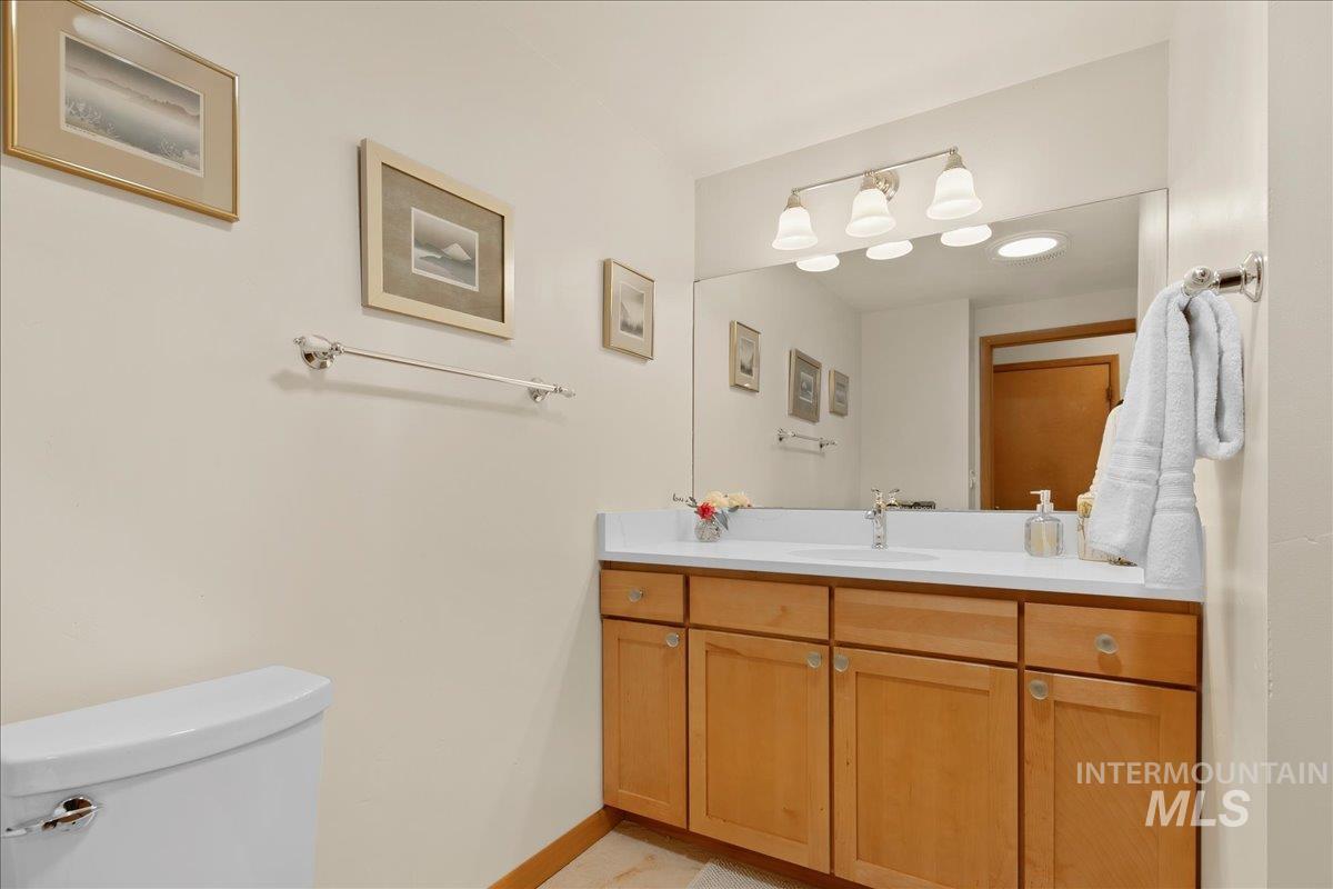 424 N Mobley Dr Property Photo 23