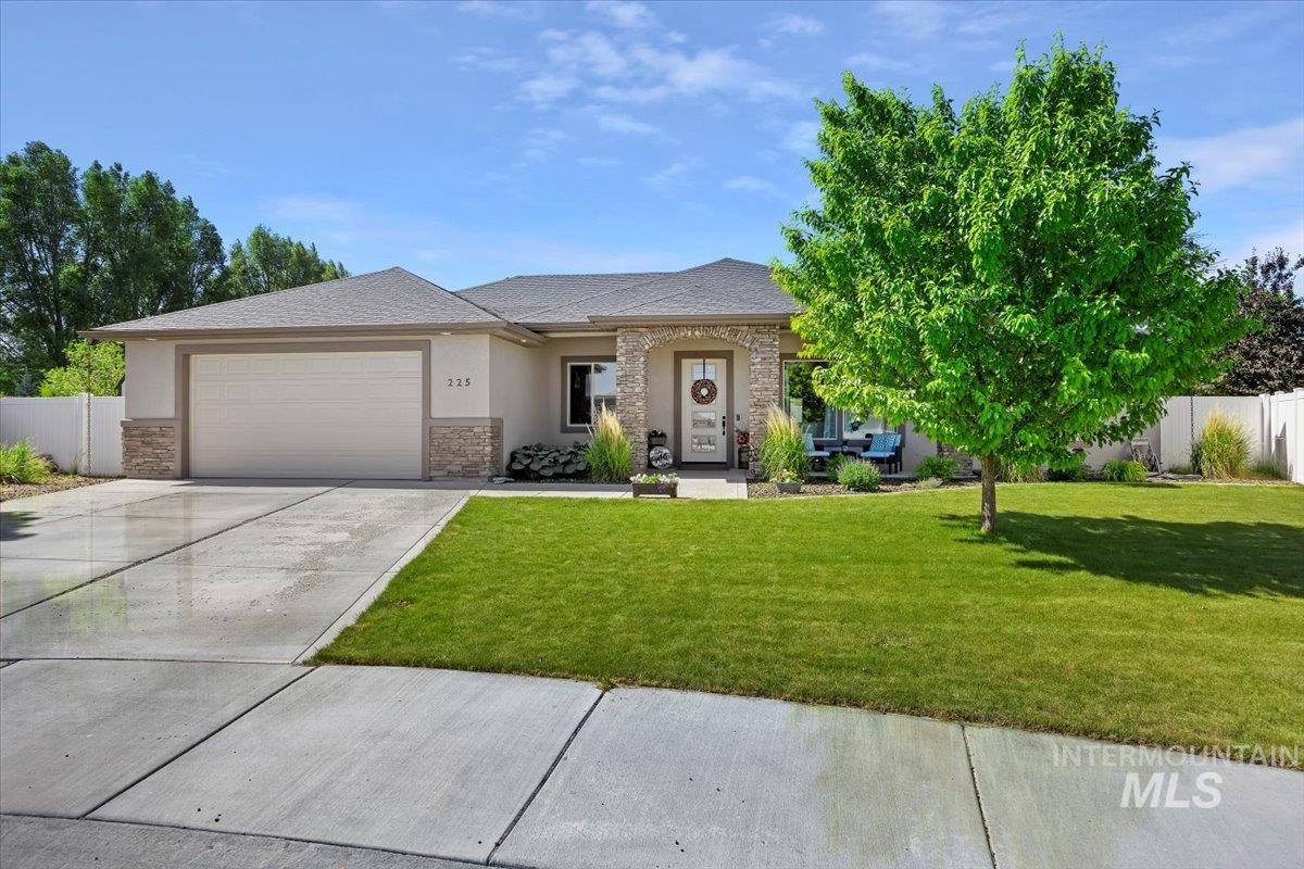 225 Slate Springs Ct Property Photo 1