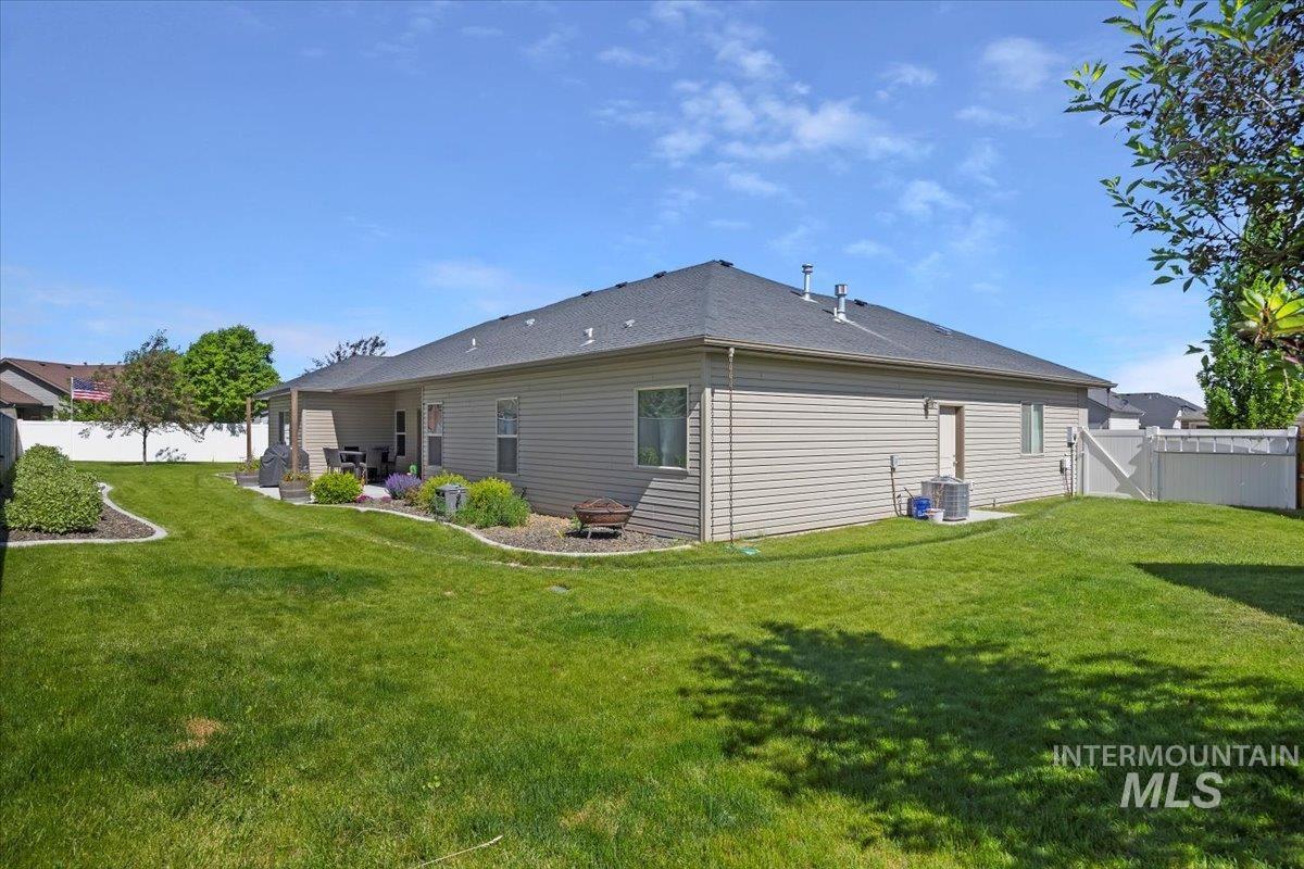 225 Slate Springs Ct Property Photo 28